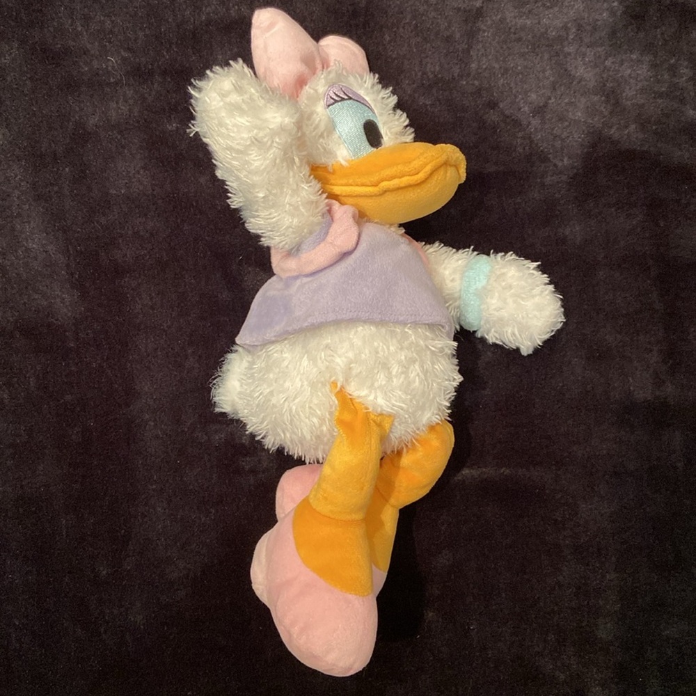 🍭Disney Parks Daisy Duck Plush